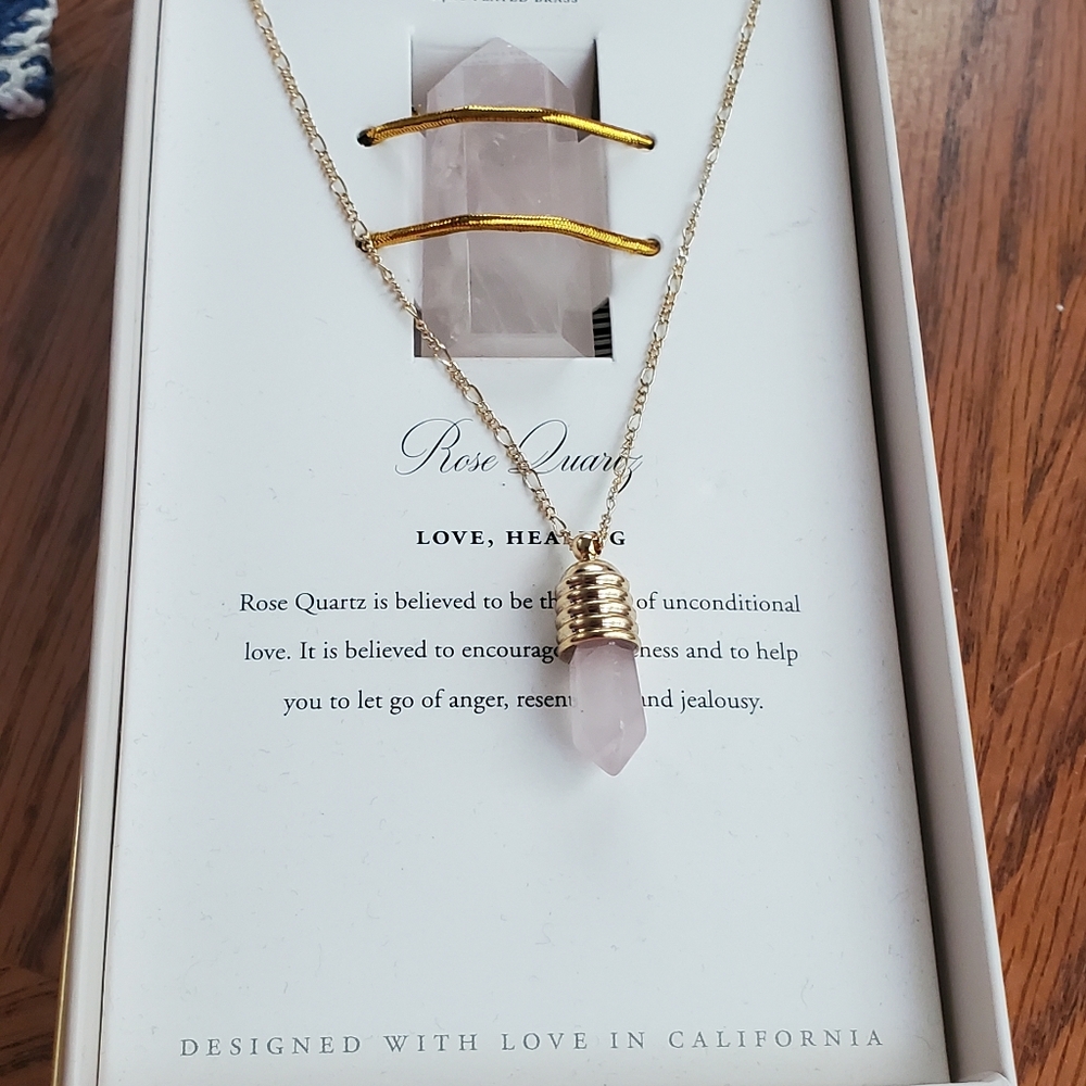 Luna norte rose quartz necklace and stone set